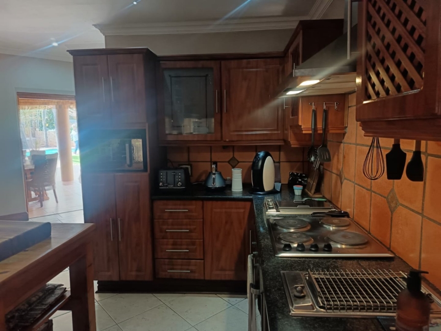 4 Bedroom Property for Sale in Hillcrest Northern Cape